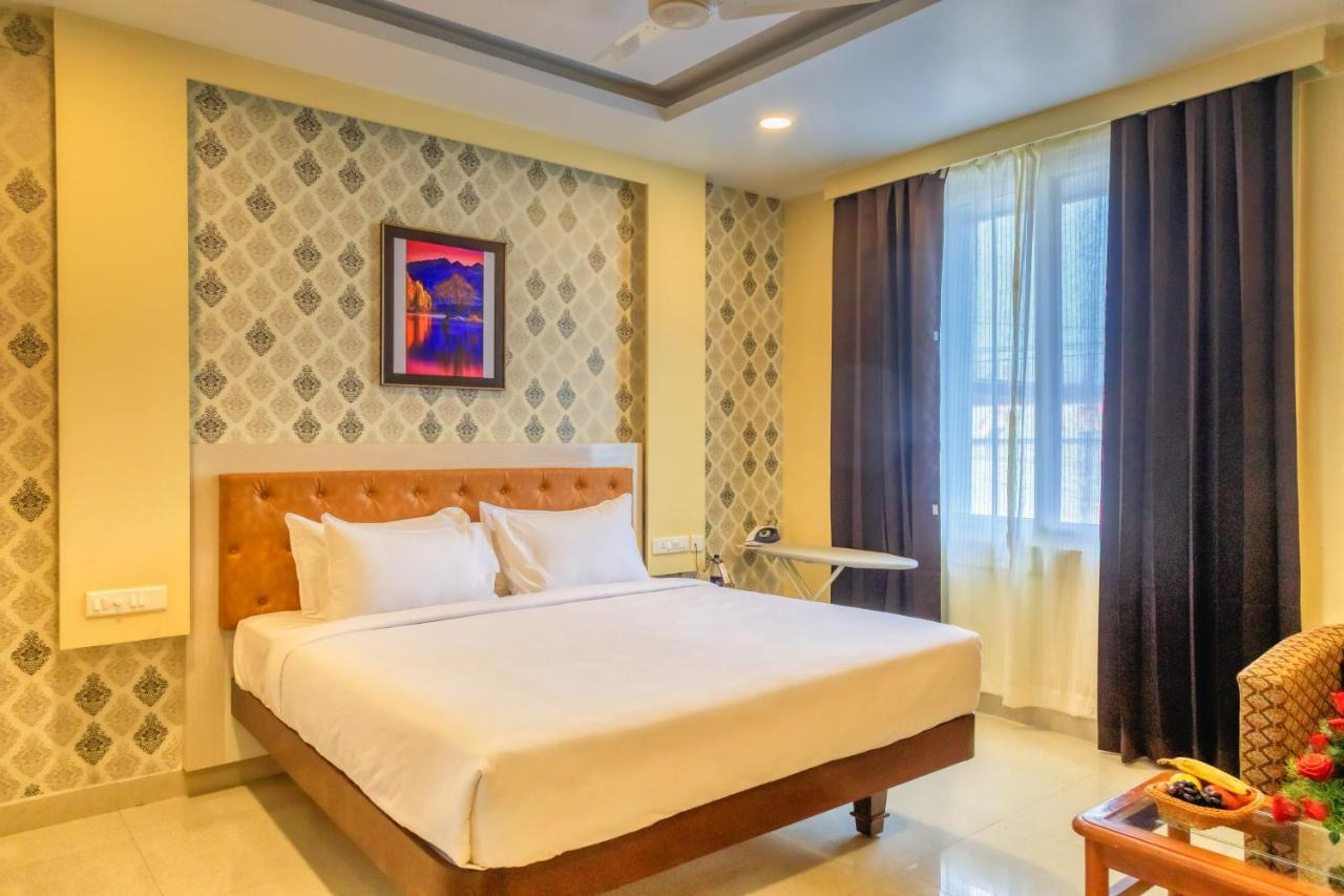Hotel Royal Grande Vellore Exterior foto